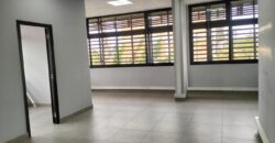 À louer un grand bureau de 508 m2 situé dans un immeuble sécurisé à Ankorondrano