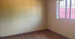 En vente villa T6 sur un terrain de 800 m2 située Andranovelona Ilafy
