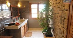 À vendre une superbe villa T7 en R+2 sur 2000 m2 de terrain à Ilafy