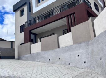 En location appartements T3 en R+1 situés à Tanjombato Ankaraobato