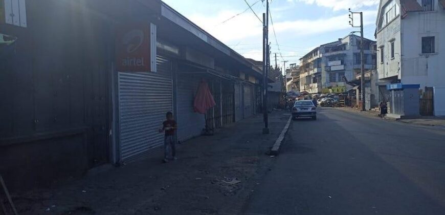 En vente un local commercial d’exception de 517 m2 situé en plain coeur d’Analakely