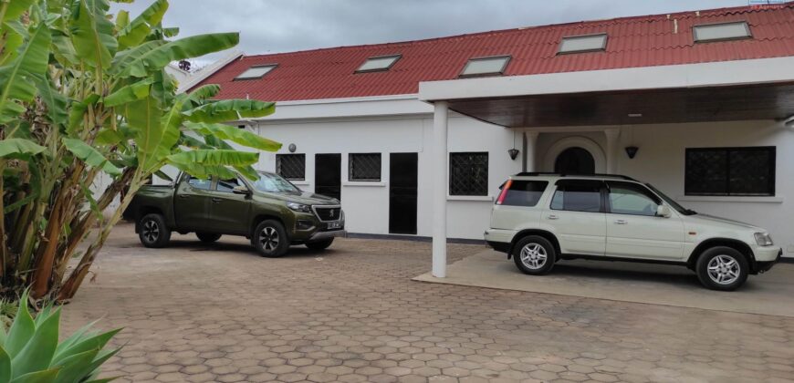 Location d’une grande et belle villa T6 située dans une résidence calme à Tanjomnato