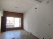 En location un local de 90 m2 sur trois niveaux situé en bord de la route principale à Antaninandro