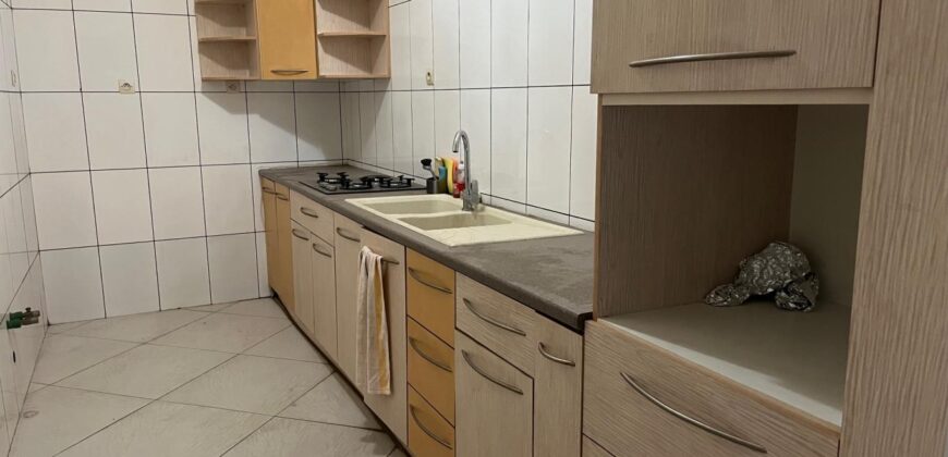 À louer une spacieuse villa T8 sur 5 niveaux située dans un quartier calme sur la Haute Ville