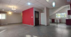 À louer un appartement T3 situé dans une résidence sécurisée à Analamahitsy