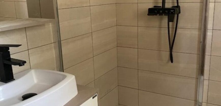À louer une spacieuse villa T7 avec piscine située à Ivandry proche de toutes les commodités