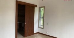 À louer une spacieuse villa T7 avec piscine située à Ivandry proche de toutes les commodités