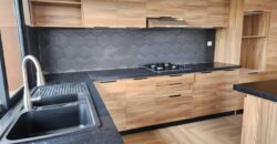 Louez cet appartement neuf T4 situé dans un quartier calme et résidentiel à Andranomena