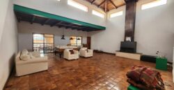 En vente un site hôtelier exceptionnel sur un terrain de 3 000 m² situé à Mandrosoa Ivato