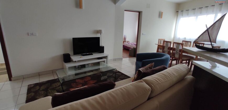 À louer charmant appartement T4 meublé et équipé situé immeuble sécurisé proche d’Ivandry et d’Ambatobe