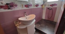 À louer charmant appartement T4 meublé et équipé situé immeuble sécurisé proche d’Ivandry et d’Ambatobe