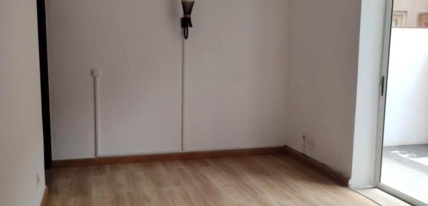 À louer appartement de type F3 situé dans un quartier calme et résidentiel Androhibe
