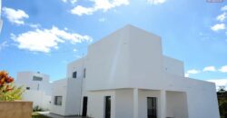 En vente une superbe villa neuve de style moderne située dans un quartier résidentiel à Ilafy Andranovelona