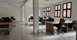 Location d’un local professionnel sécurisé de 120 m2 situé à Antanimena