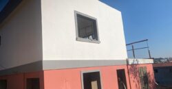 À vendre villa T5 moderne en cours de finition sur un terrain 461 m2 Ambatobe