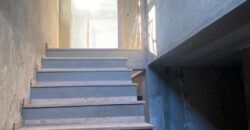À vendre villa T5 moderne en cours de finition sur un terrain 461 m2 Ambatobe