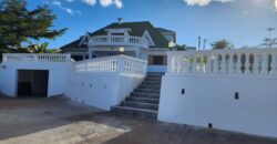 À louer magnifique villa à étage T5 avec piscine à Ankadindravola