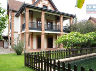 À louer une superbe villa T5 avec piscine située dans une résidence sécurisée à Ankorondrano