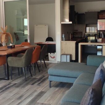 Location d’un bel appartement T4 meublé et équipé situé à Ambatobe