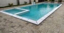 Location d’une villa T7 neuve avec piscine située à Manjaka Ilafy dans un quartier calme