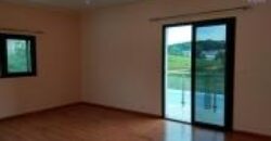Location d’une villa T7 neuve avec piscine située à Manjaka Ilafy dans un quartier calme