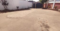 Location d’une grande villa F5 à étage idéalement située à Ambohimirary Location d’une grande villa F5 à étage idéalement située à Ambohimirary