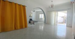 Location d’une grande villa F5 à étage idéalement située à Ambohimirary Location d’une grande villa F5 à étage idéalement située à Ambohimirary