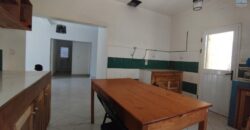 Location d’une grande villa F5 à étage idéalement située à Ambohimirary Location d’une grande villa F5 à étage idéalement située à Ambohimirary