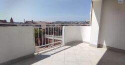 Location d’une grande villa F5 à étage idéalement située à Ambohimirary Location d’une grande villa F5 à étage idéalement située à Ambohimirary