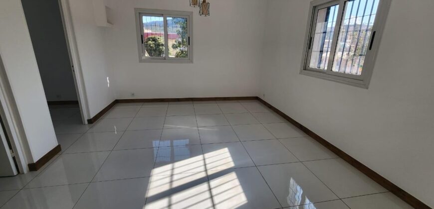 À louer appartements F3, F4 et duplex F5 situés dans immeuble neuf à Mandrimena Iavoloha