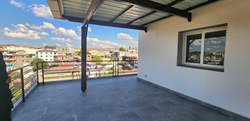 À louer appartements F3, F4 et duplex F5 situés dans immeuble neuf à Mandrimena Iavoloha