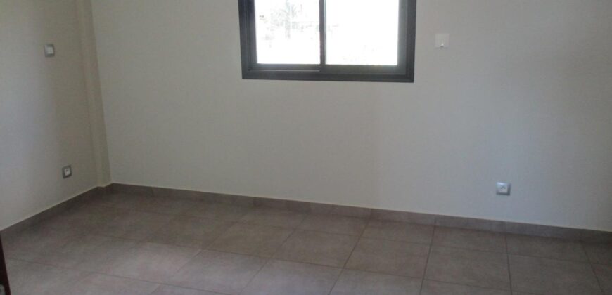 Location appartement T3 meublé et équipée situé à Analamahitsy Farango