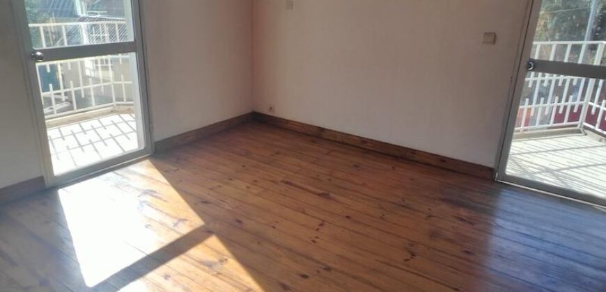 À vendre villa T4 sur un terrain de 292 m2 située à Talatamaty