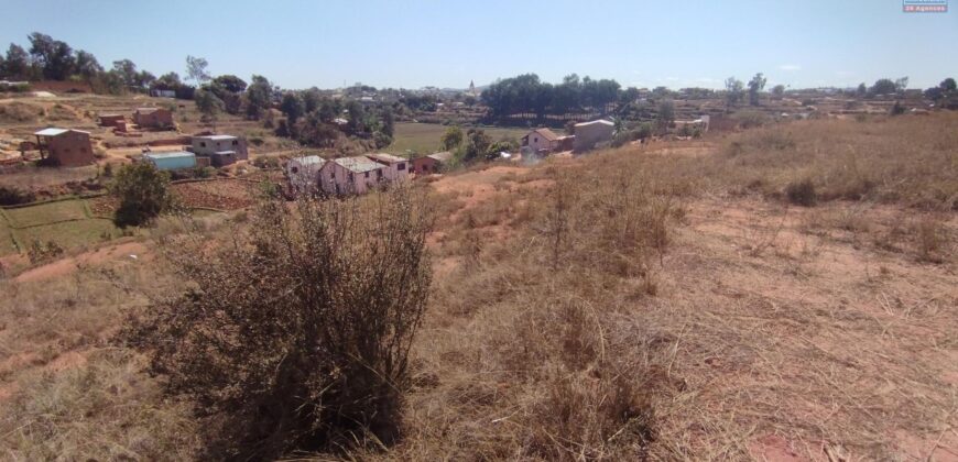 Vente d’un beau terrain de 2919 m2 situé à Ambohimena Ilafy