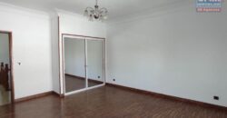À louer villa T6 à étage située dans un quartier calme à Androhibe
