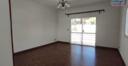 À louer villa T6 à étage située dans un quartier calme à Androhibe