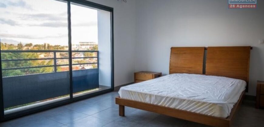 À louer un bel appartement T3 idéalement situé à Ivandry à seulement 500 mètres de la station Jovena
