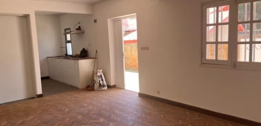 Location d’un appartement T3 situé dans un quartier calme à Mandrosoa Ivato
