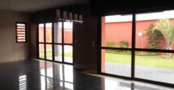 Location d’une superbe villa T5 avec piscine située dans la résidence Bonnet à Ivandry