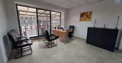 À louer un local commercial de 25 m2 situé dans un environnement dynamique à Ivandry