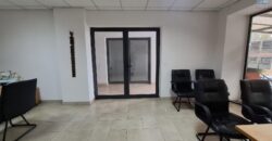 À louer un local commercial de 25 m2 situé dans un environnement dynamique à Ivandry