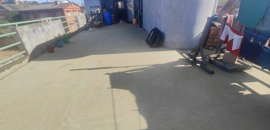 À vendre un immeuble R+3 à terminer situé dans un quartier calme et sécurisé à Amhinambo Talatamaty