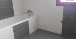 À louer une superbe villa de type F4 avec piscine située dans une résidence sécurisée à Ankadimbahoaka
