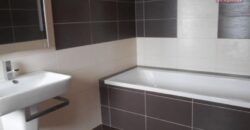 À louer une superbe villa de type F4 avec piscine située dans une résidence sécurisée à Ankadimbahoaka