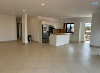 Location d’un spacieux et lumineux appartement T5 à Mahatony Ivandry