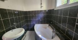 Louez ce superbe appartement duplex de type F5 situé dans un quartier calme sécurisé et résidentiel à Faravohitra