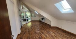 Louez ce superbe appartement duplex de type F5 situé dans un quartier calme sécurisé et résidentiel à Faravohitra