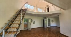 Louez ce superbe appartement duplex de type F5 situé dans un quartier calme sécurisé et résidentiel à Faravohitra