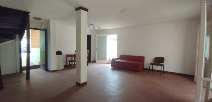 Location d’une maison T4 située dans une résidence sécurisée en plein centre-ville d’Ankorondrano Location d’une maison T4 située dans une résidence sécurisée en plein centre-ville d’Ankorondrano