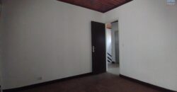 Location d’une maison T4 située dans une résidence sécurisée en plein centre-ville d’Ankorondrano Location d’une maison T4 située dans une résidence sécurisée en plein centre-ville d’Ankorondrano